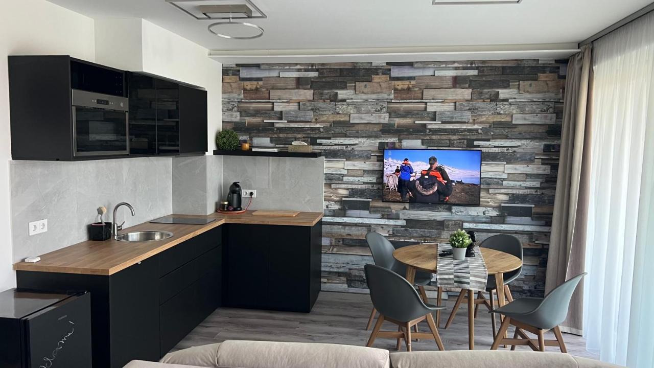 Villa Bauhaus Wellness Apartman 202 Siofok Luaran gambar
