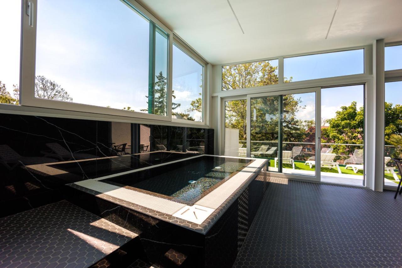 Villa Bauhaus Wellness Apartman 202 Siofok Luaran gambar